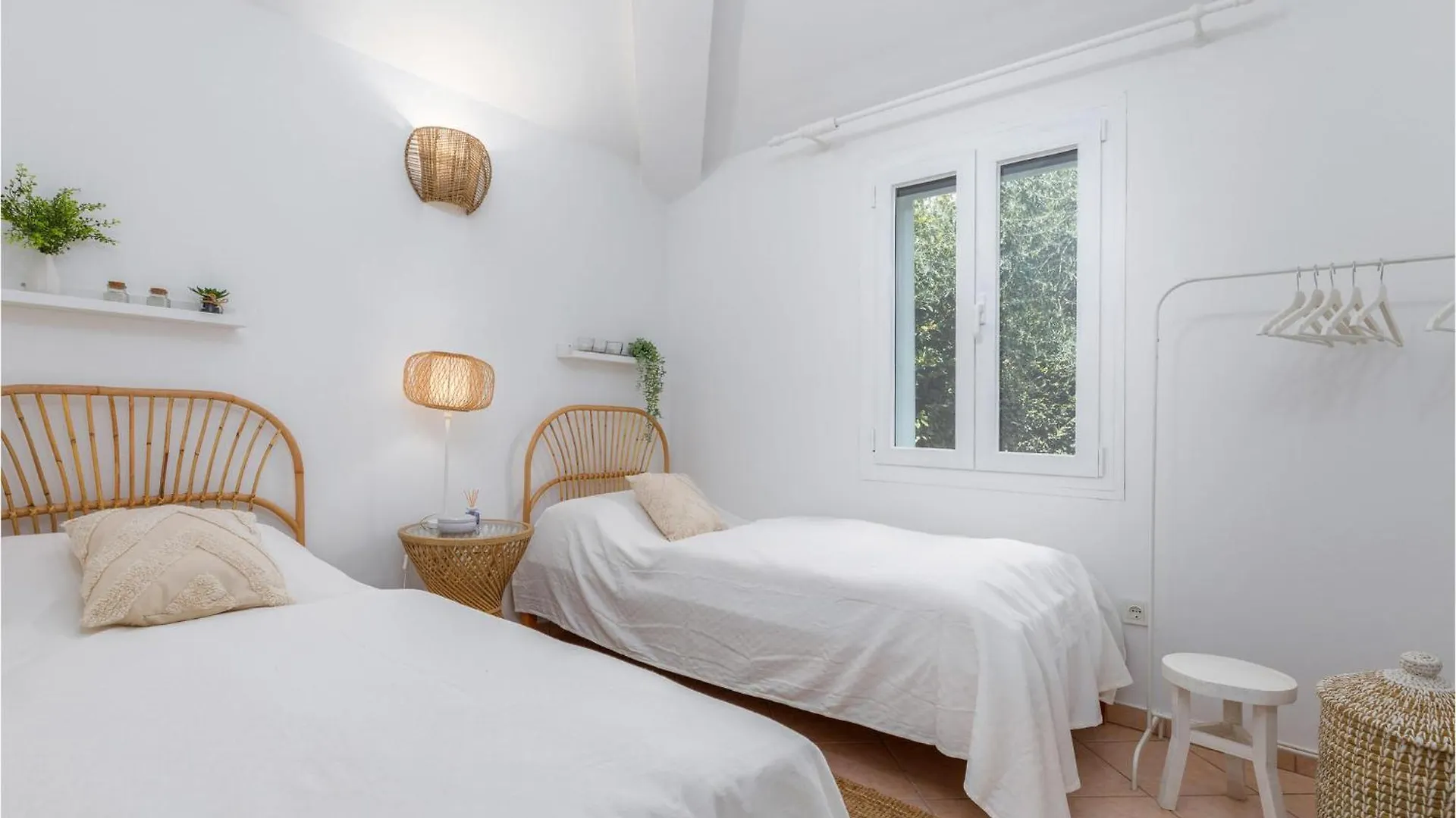 Awesome Home In Sisan With Wifi Holiday home